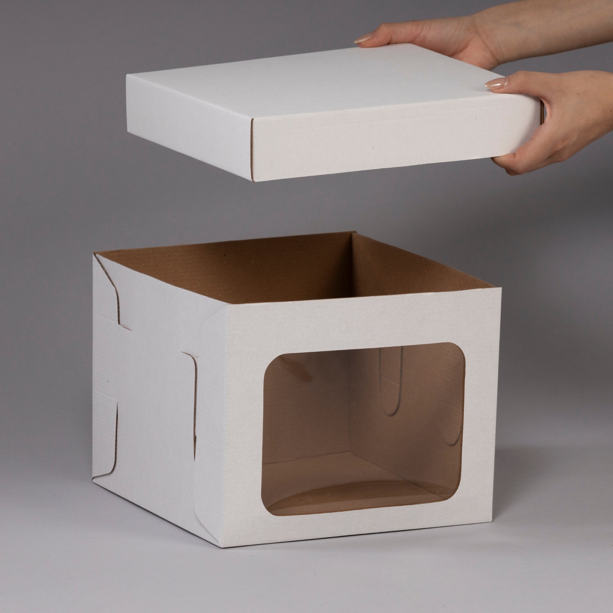 Caja torta ventana blanca